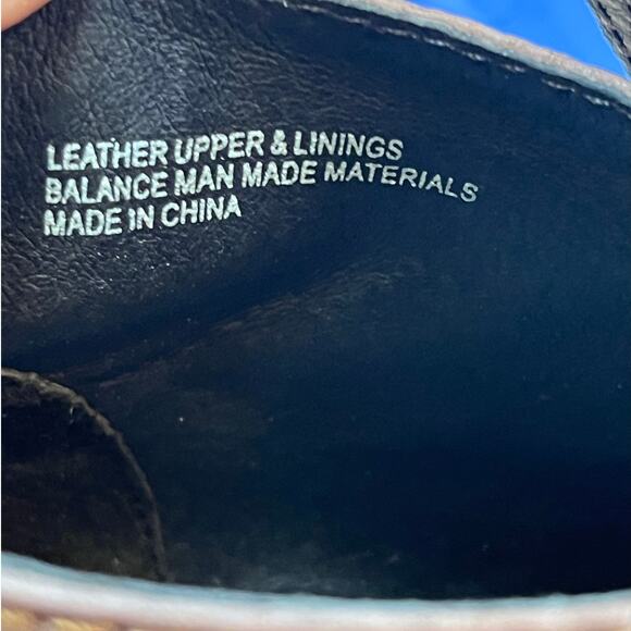 Born Women's Size 7.5 Tan Leather Low Heel Slip On Ankle Booties - Picture 2 of 11